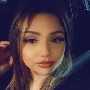 Meet your Posher, Lupita